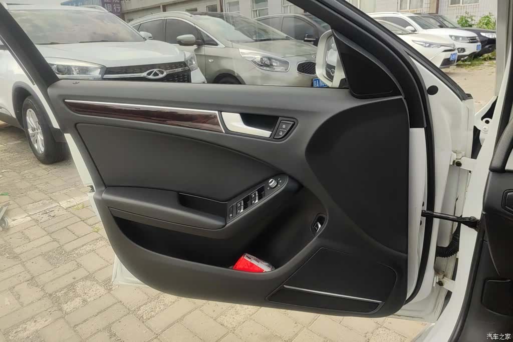 Audi A4L, 2016 7