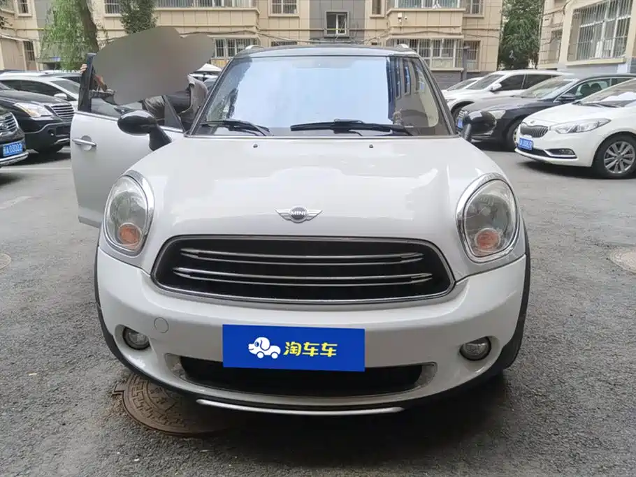 MINI COUNTRYMAN