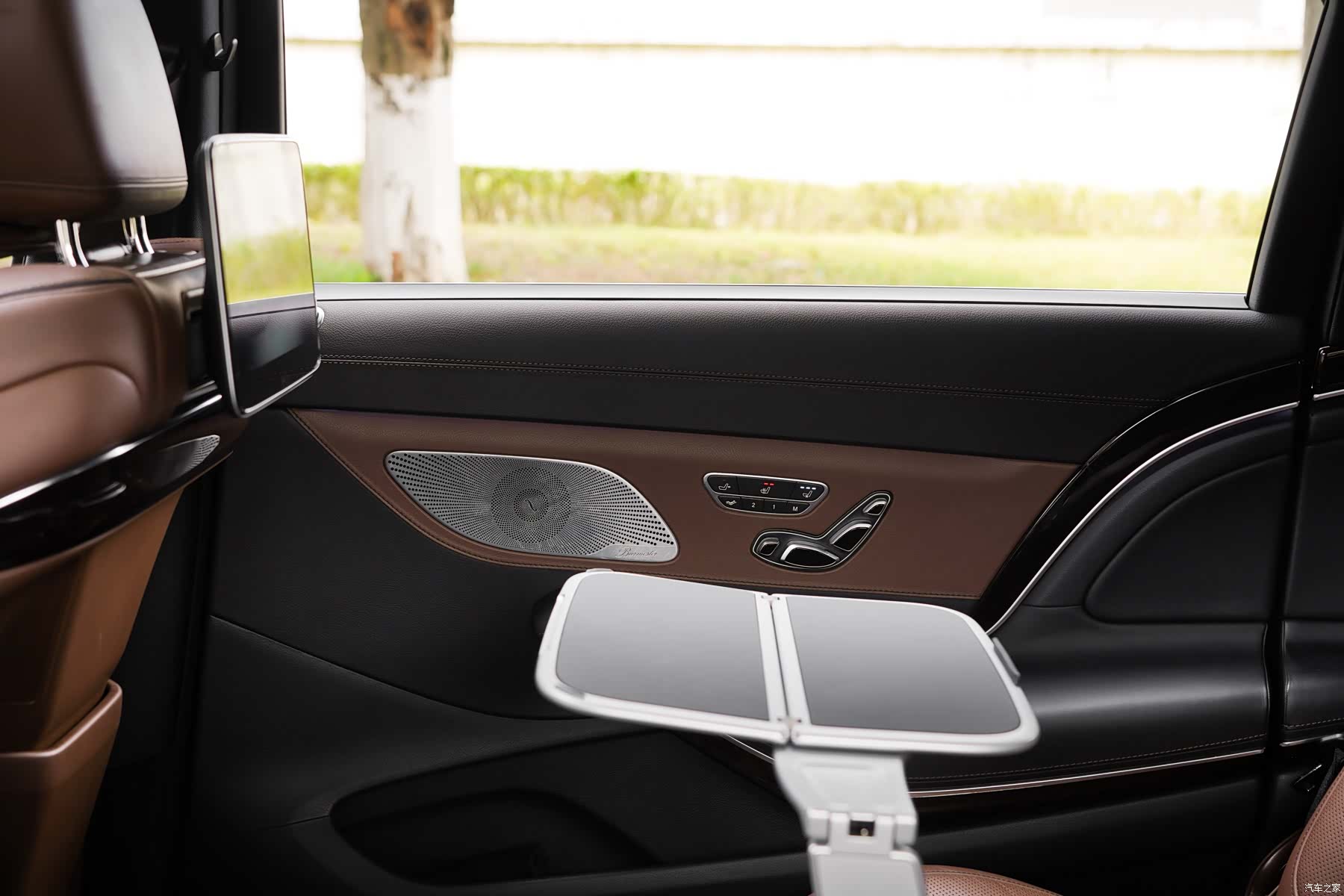 Maybach S-Class, 2019 32