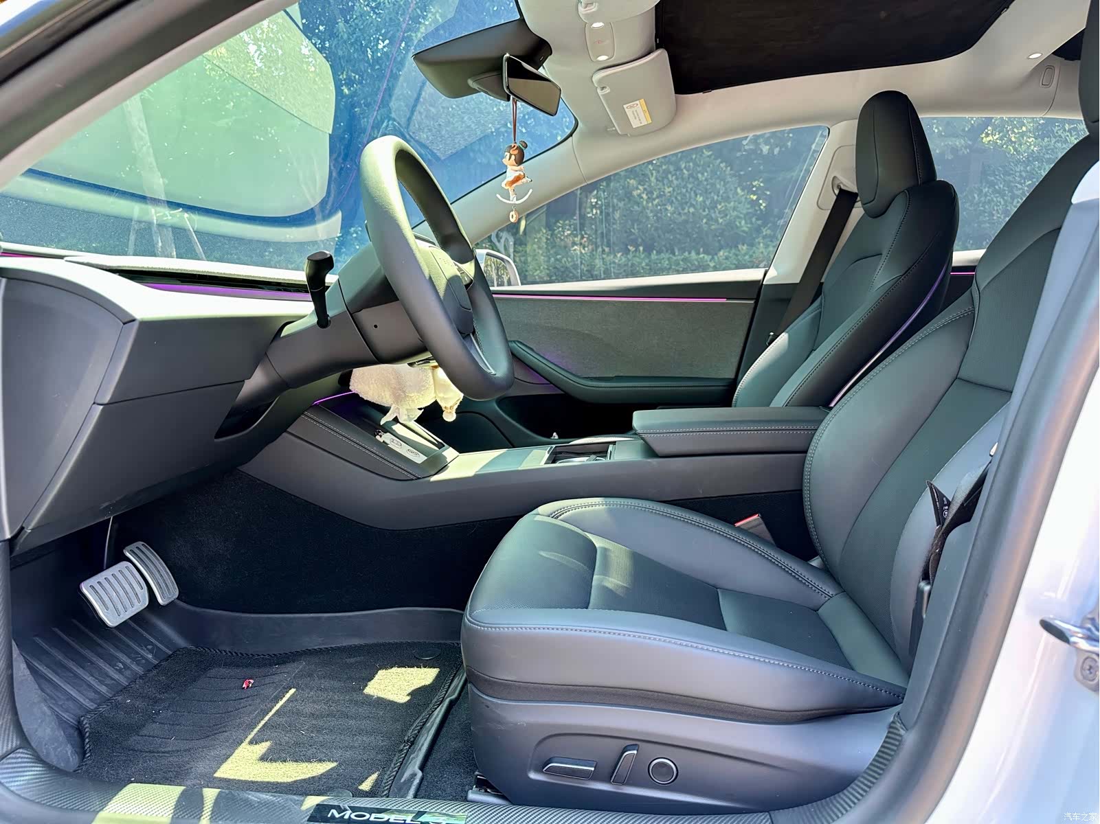 Tesla Model 3, 2026 16