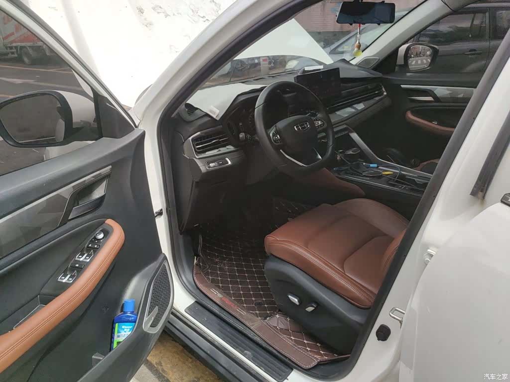 Geely X6, 2023 12