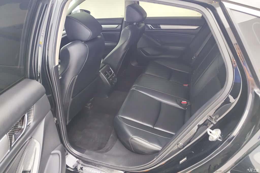 Honda Accord, 2019 11