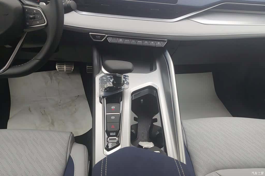 Geely Preface, 2026 16