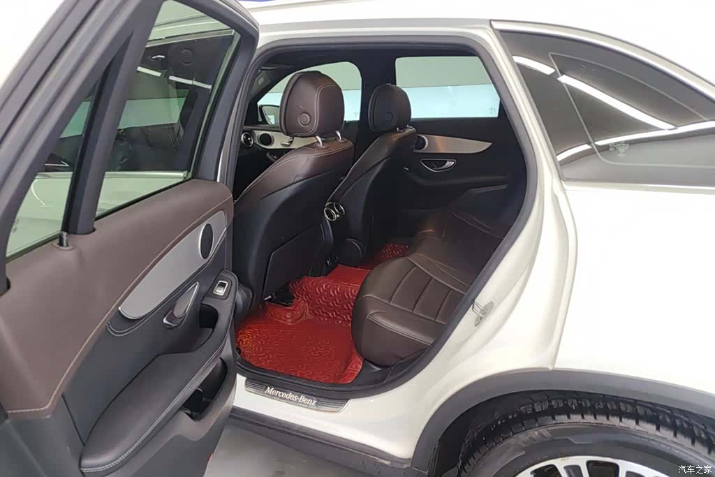 Mercedes-Benz GLC, 2019 11