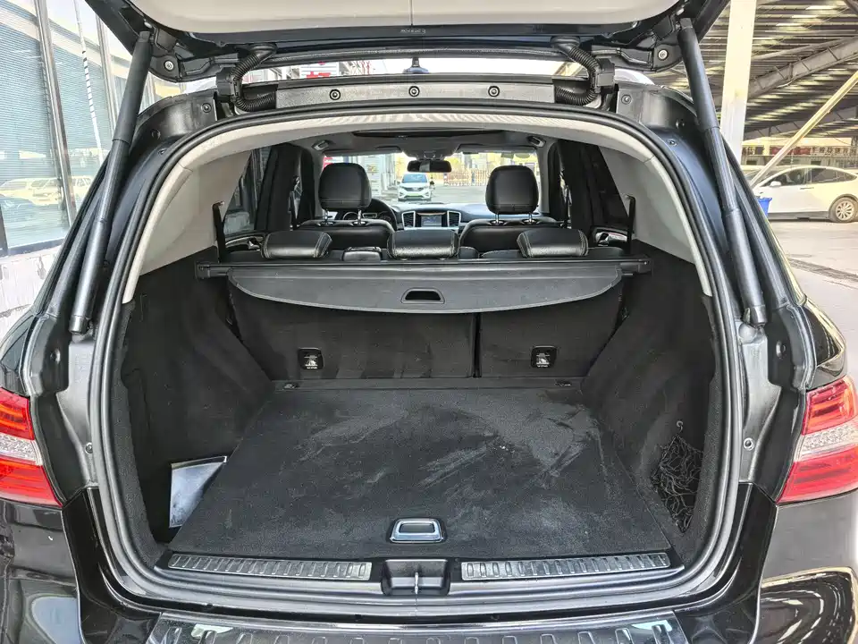 Mercedes-Benz M class