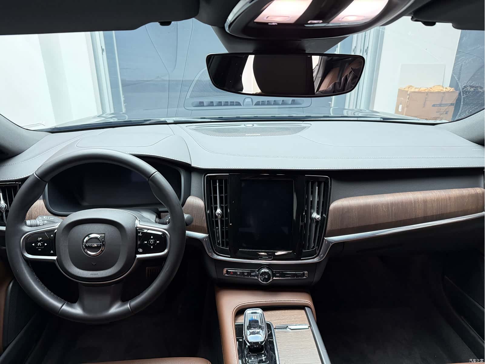 Volvo S90, 2025 10