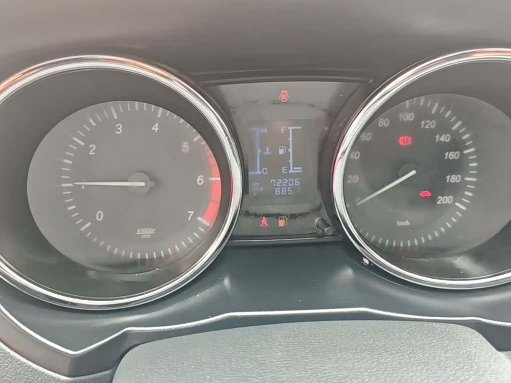 BAIC S3, 2015 12