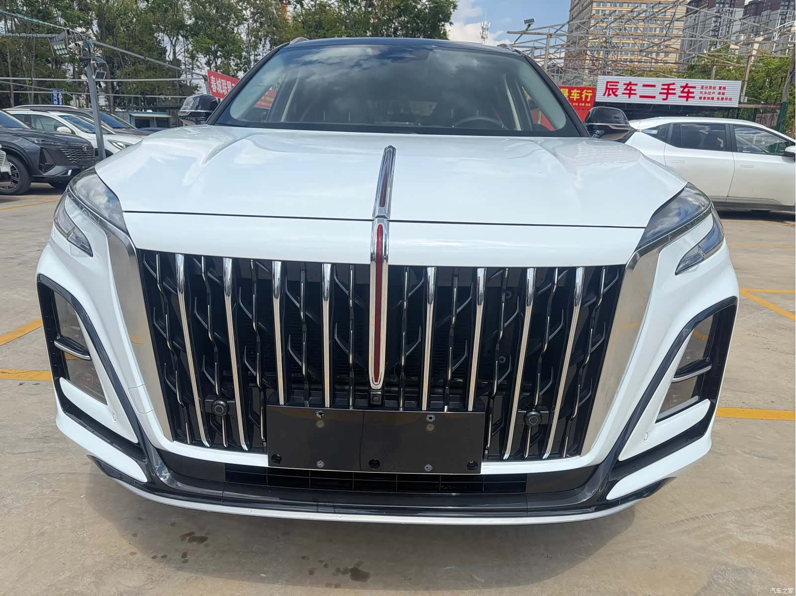 Hongqi HS3, 2025 8