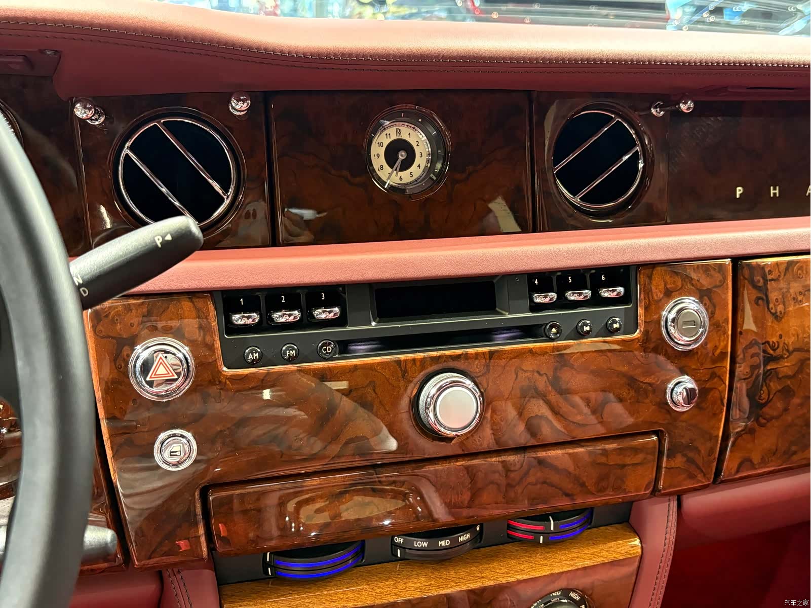 Rolls-Royce Phantom, 2012 11