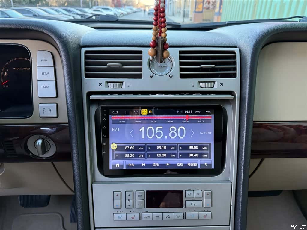 Lincoln Navigator, 2005 6