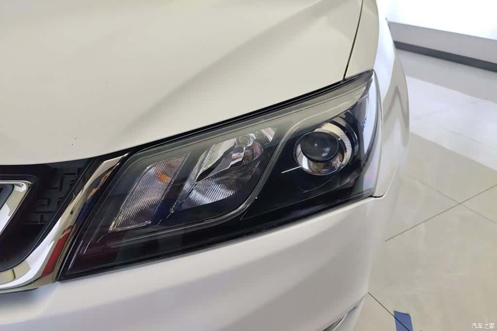 Geely Emgrand, 2016 все фото