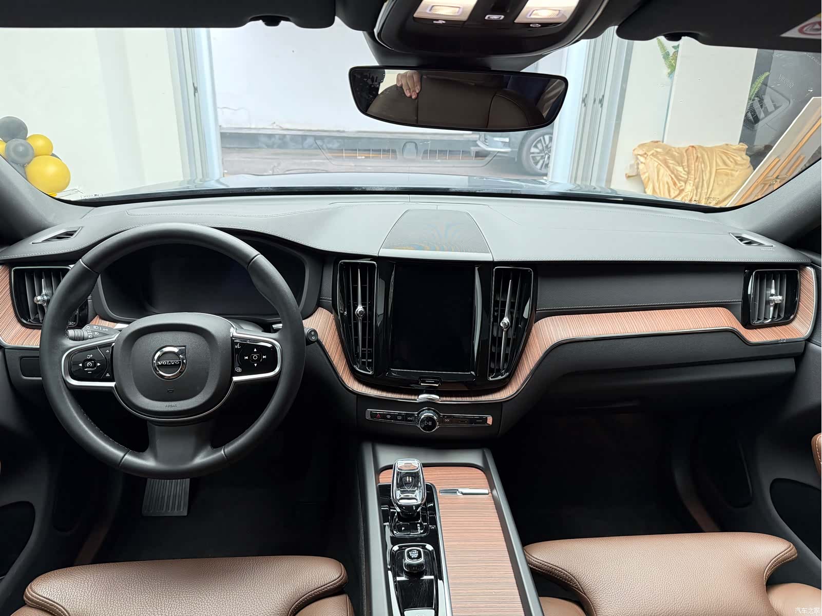 Volvo XC60, 2025 13