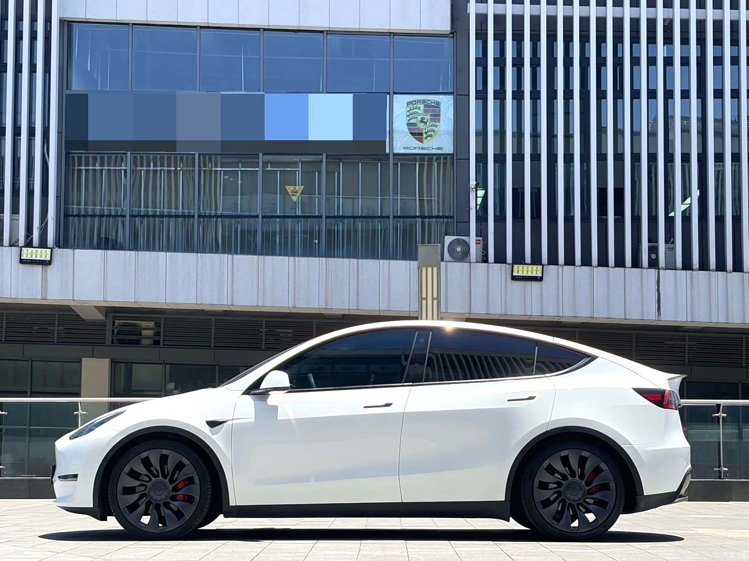 Tesla Model Y, 2021 7