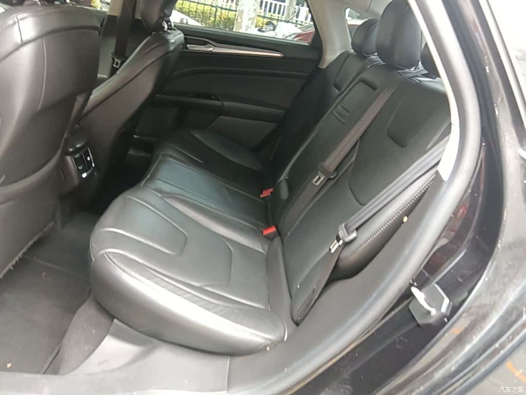 Ford Mondeo, 2015 17
