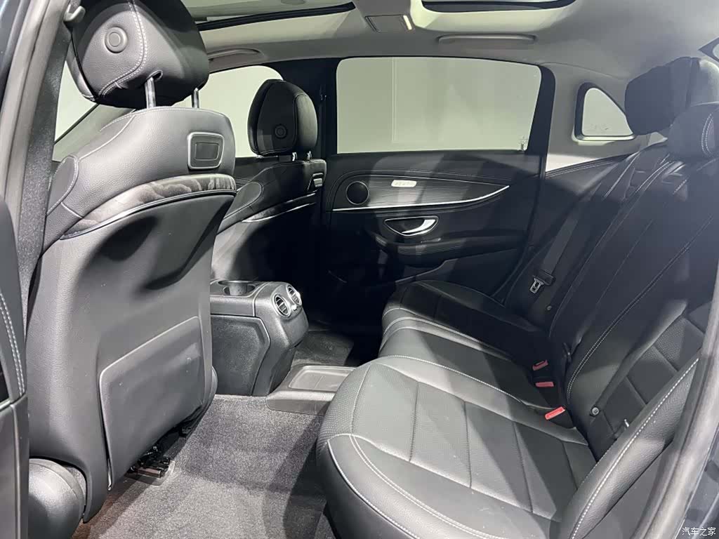 Mercedes-Benz E-Class, 2019 8