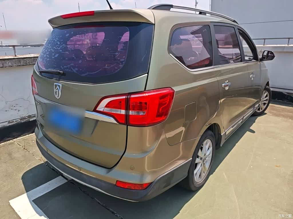 Wuling 730, 2016 7