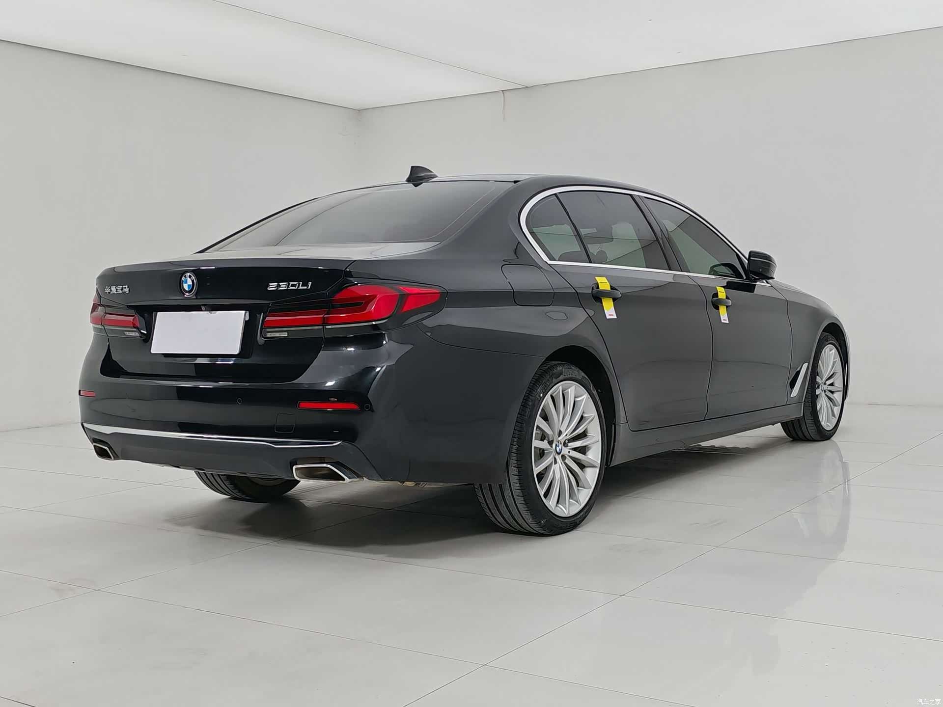 BMW 5 Series, 2021 все фото
