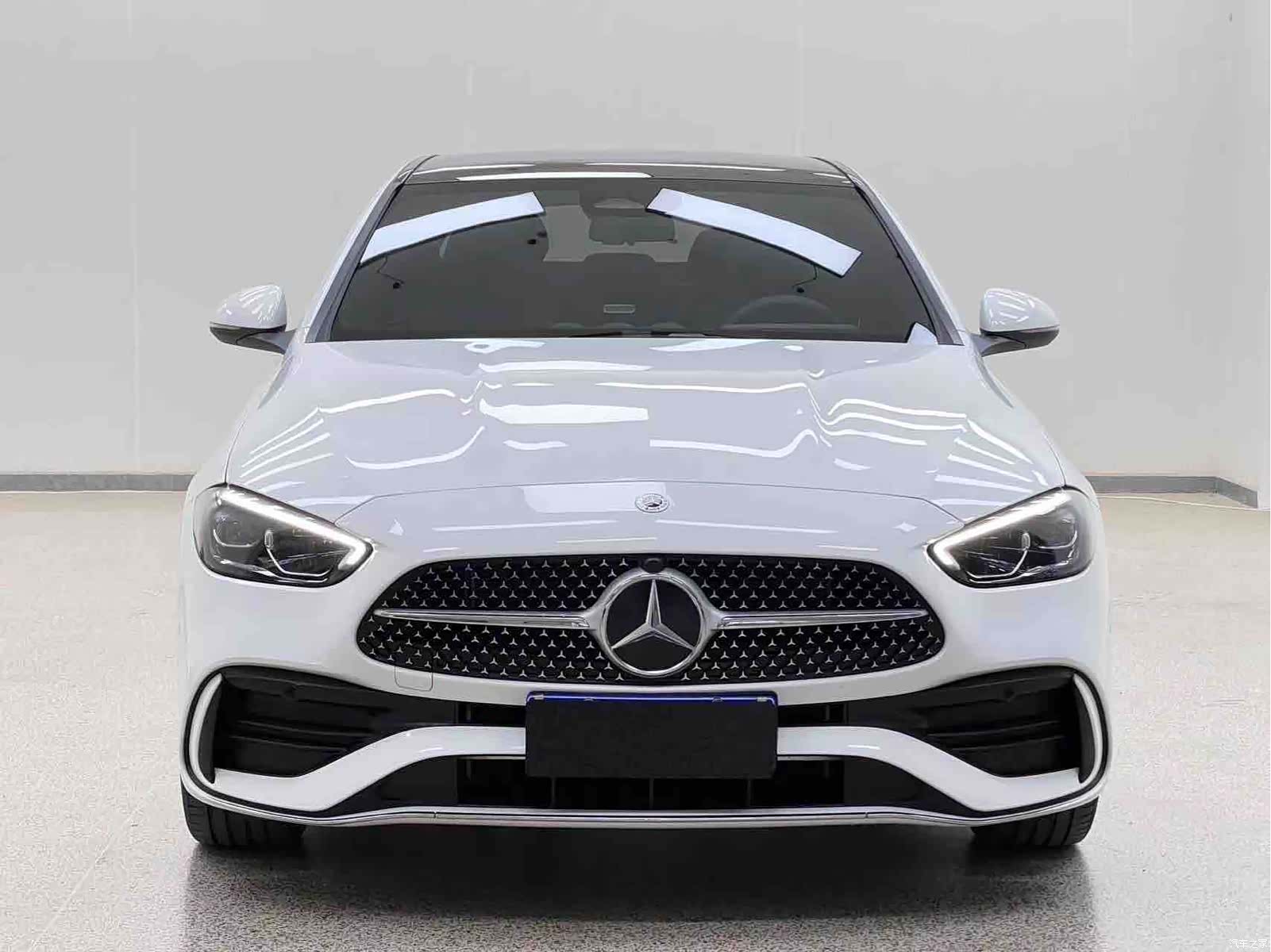 Mercedes-Benz C-Class, 2024 2