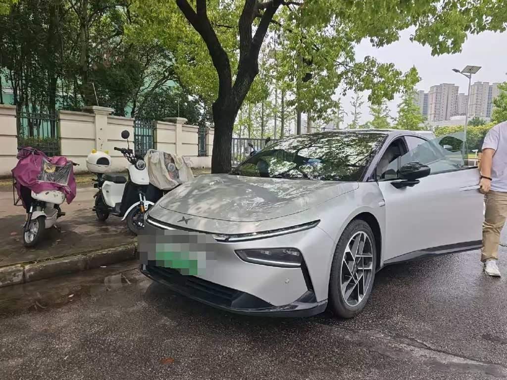 Xpeng P7