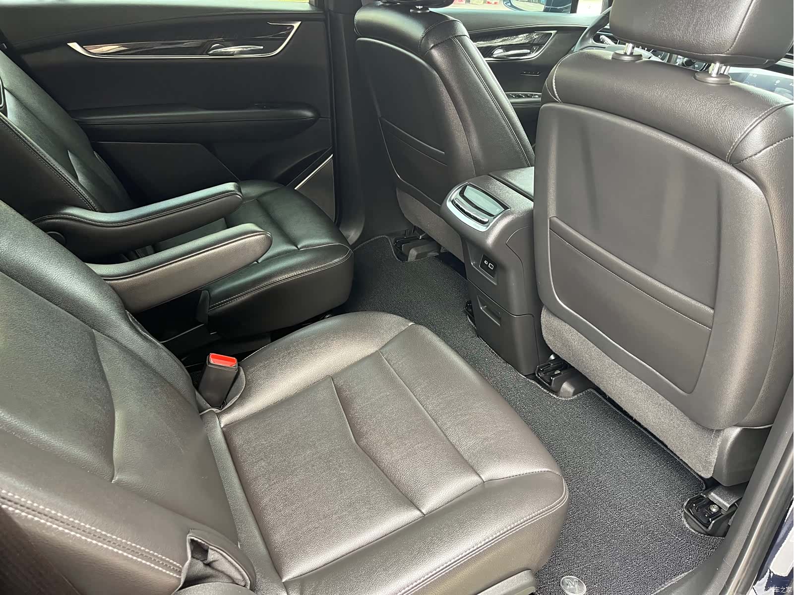 Cadillac XT6, 2022 7
