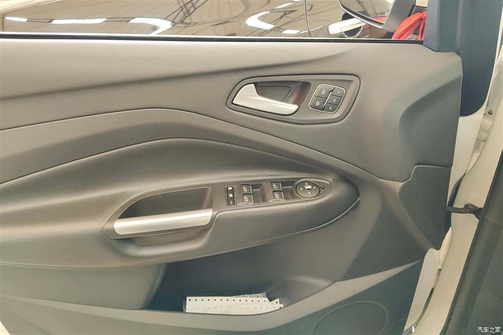 Ford Kuga, 2017 7