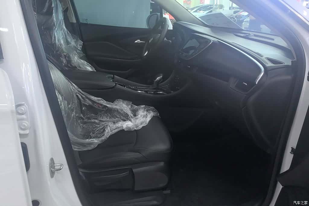 Buick Envision Plus, 2019 8