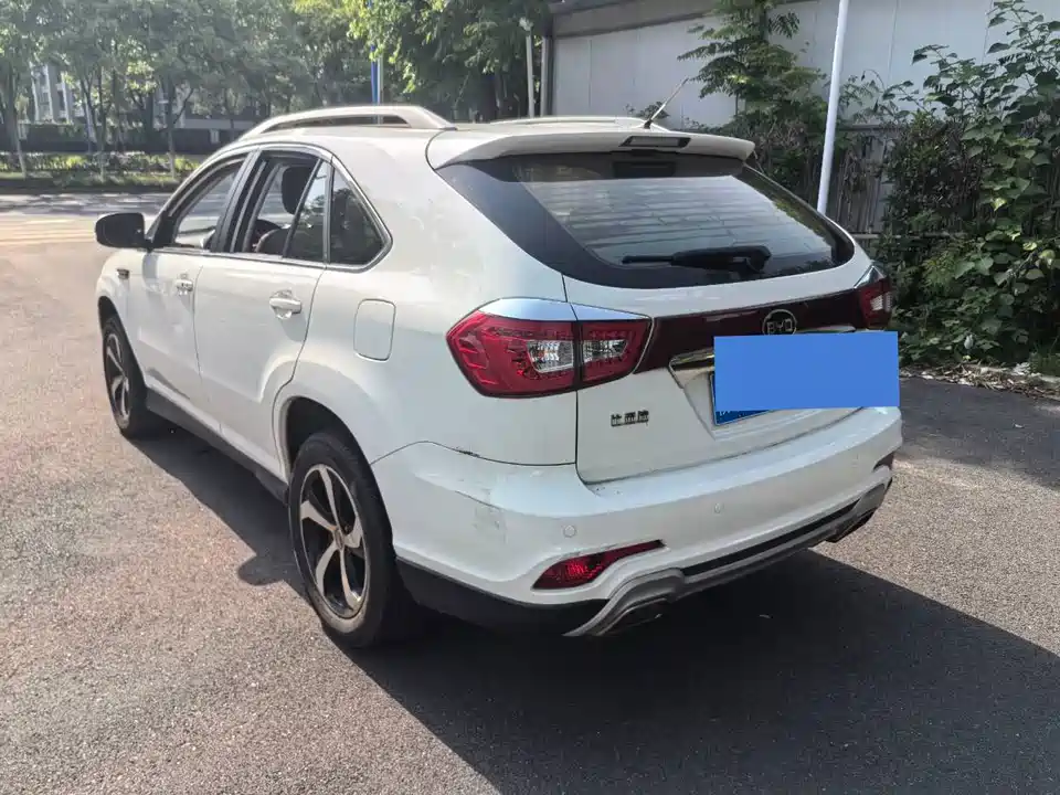 BYD S7