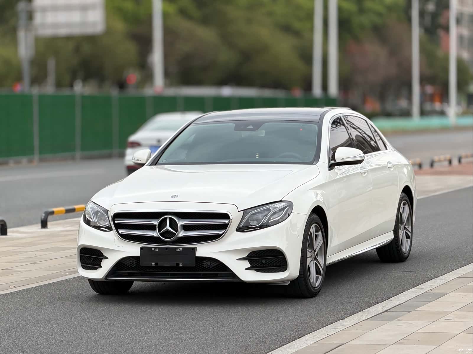 Mercedes-Benz E-Class, 2018 26