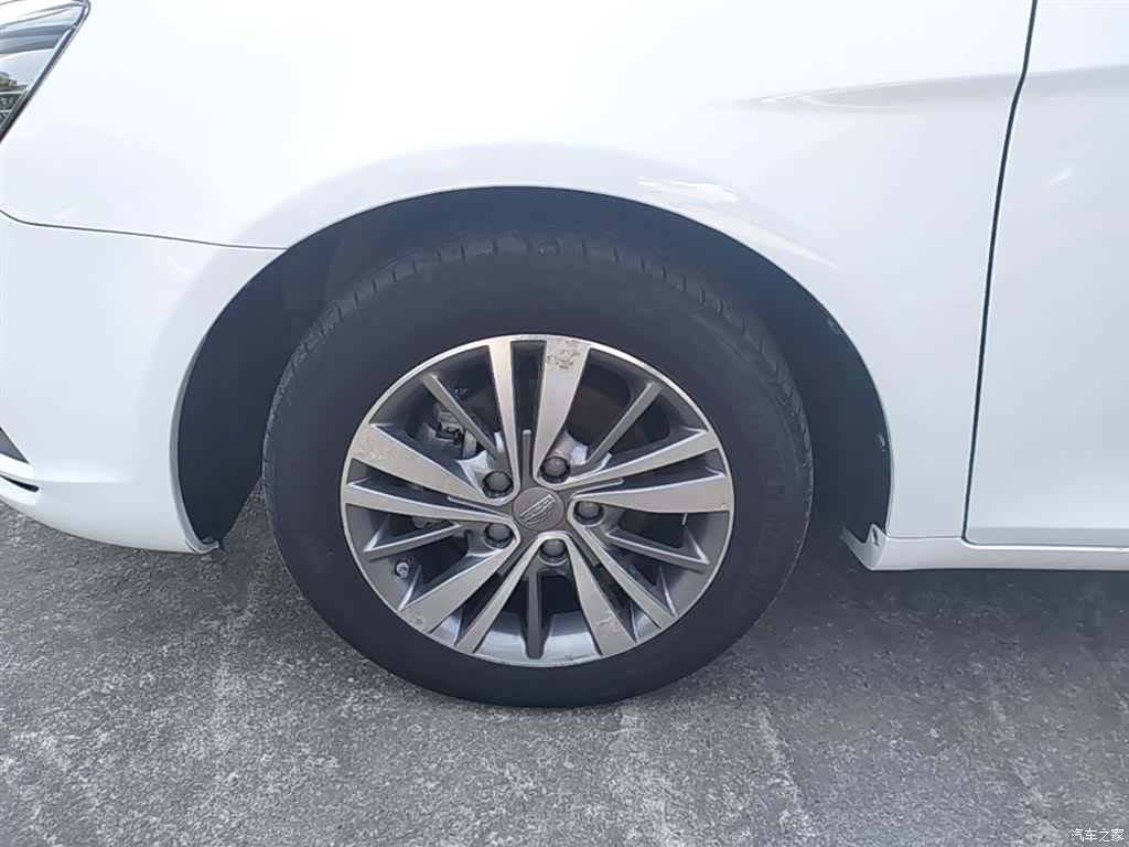 Geely Emgrand, 2018 23