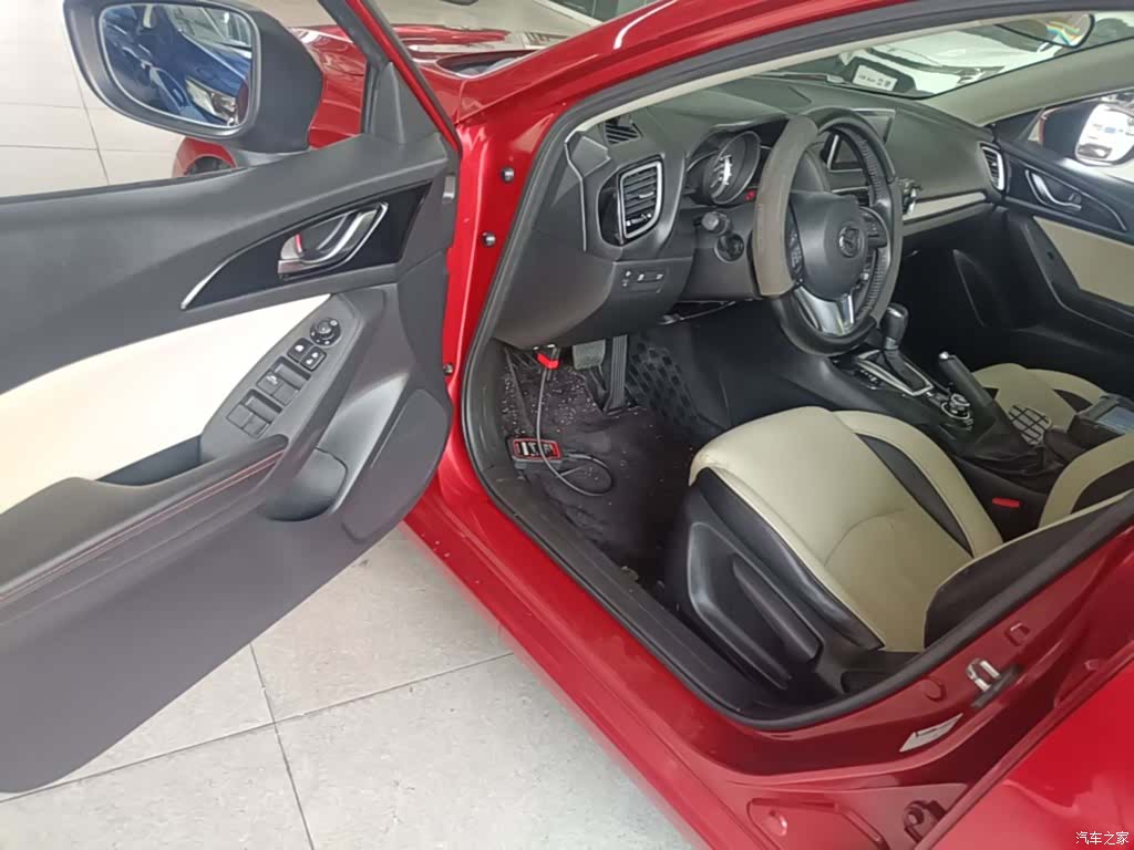 Mazda Mazda3, 2014 16
