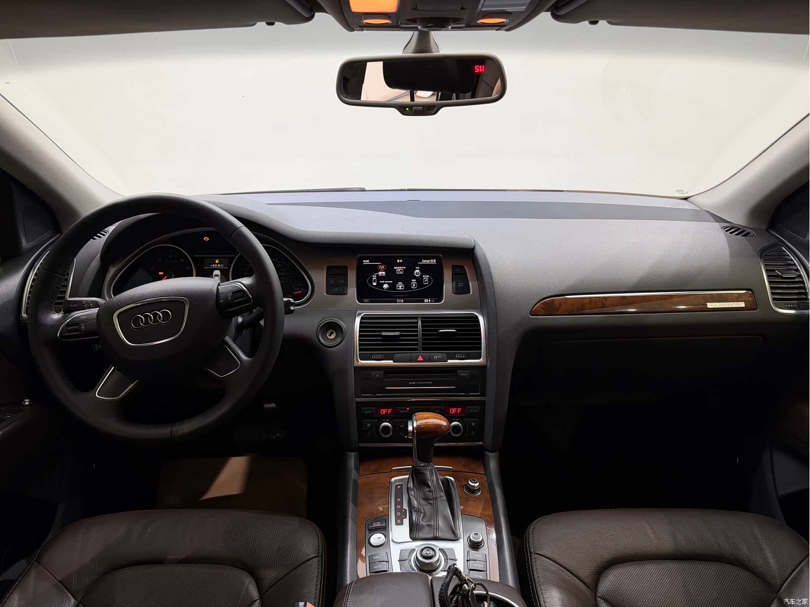 Audi Q7, 2013 4