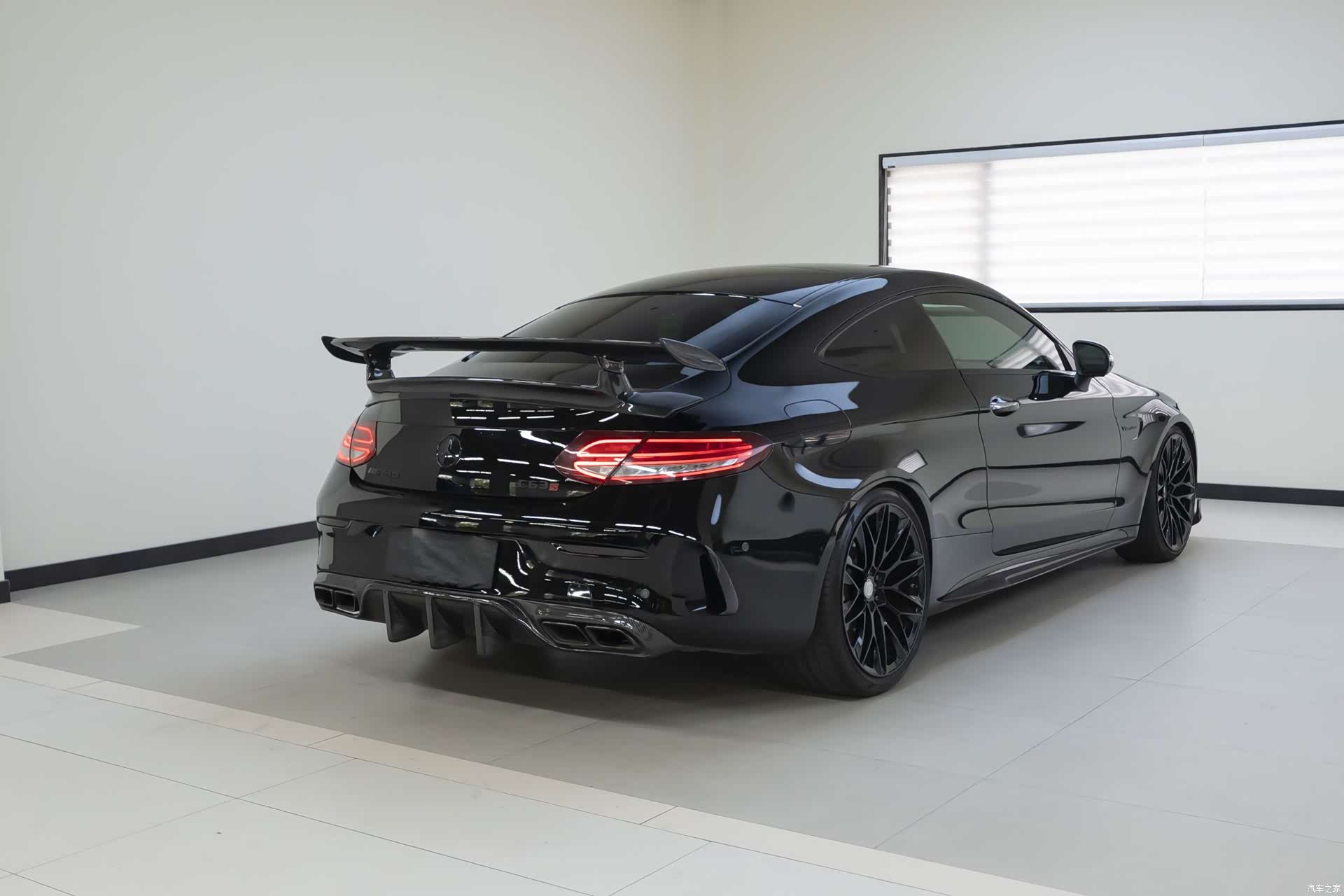 Mercedes-Benz C-Class, 2018 все фото