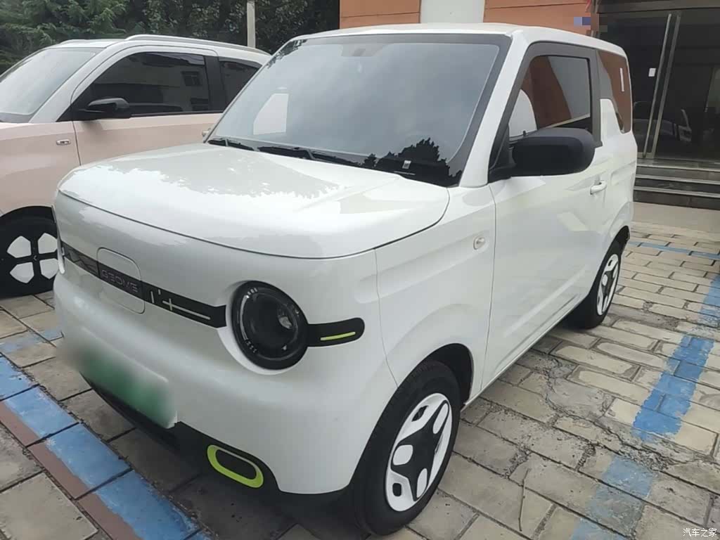 Geely Panda, 2025 1