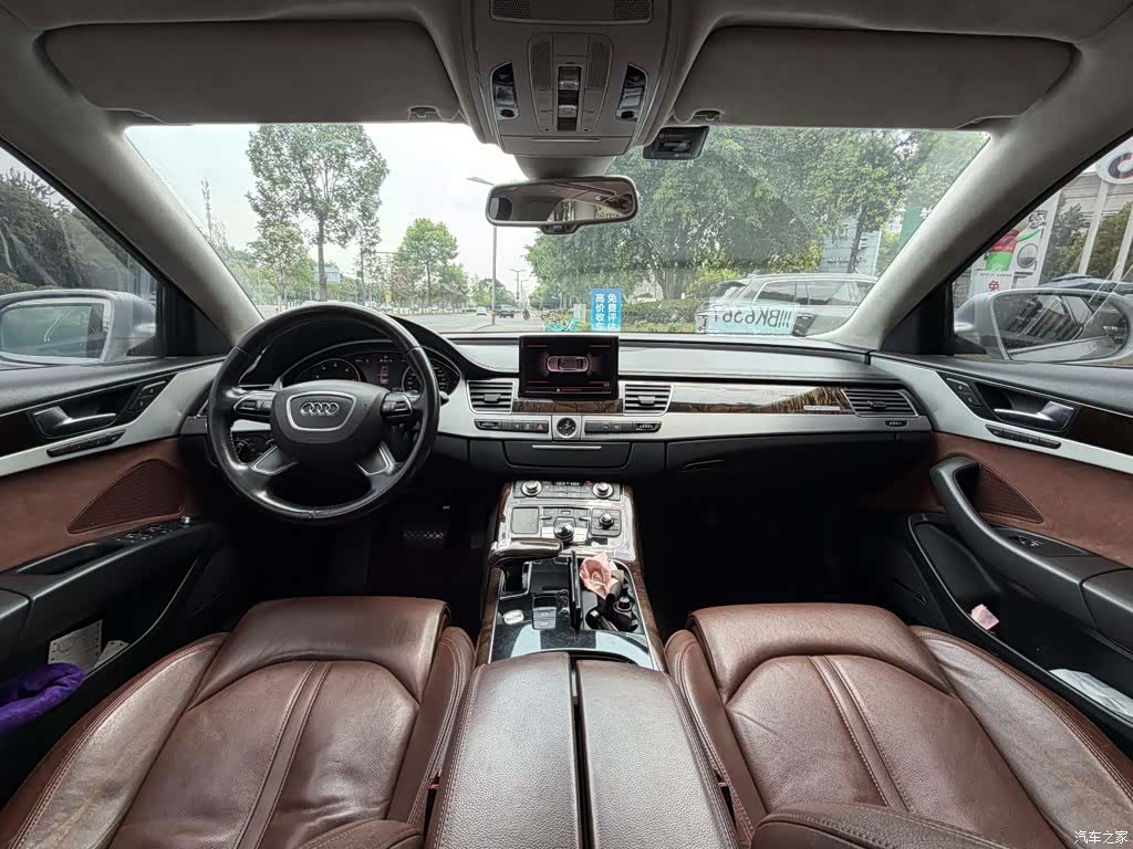 Audi A8L, 2011 13