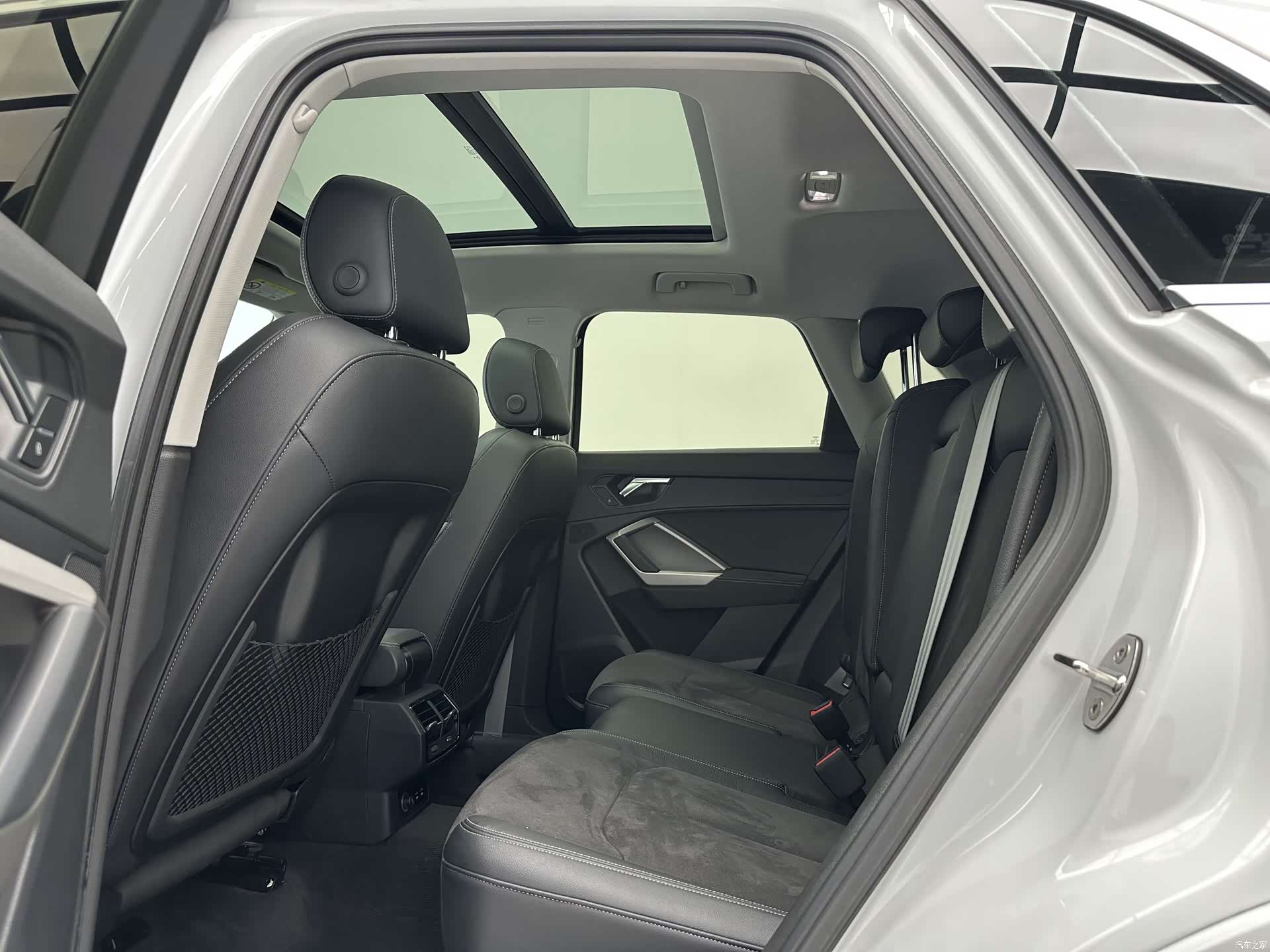 Audi Q3, 2022 6
