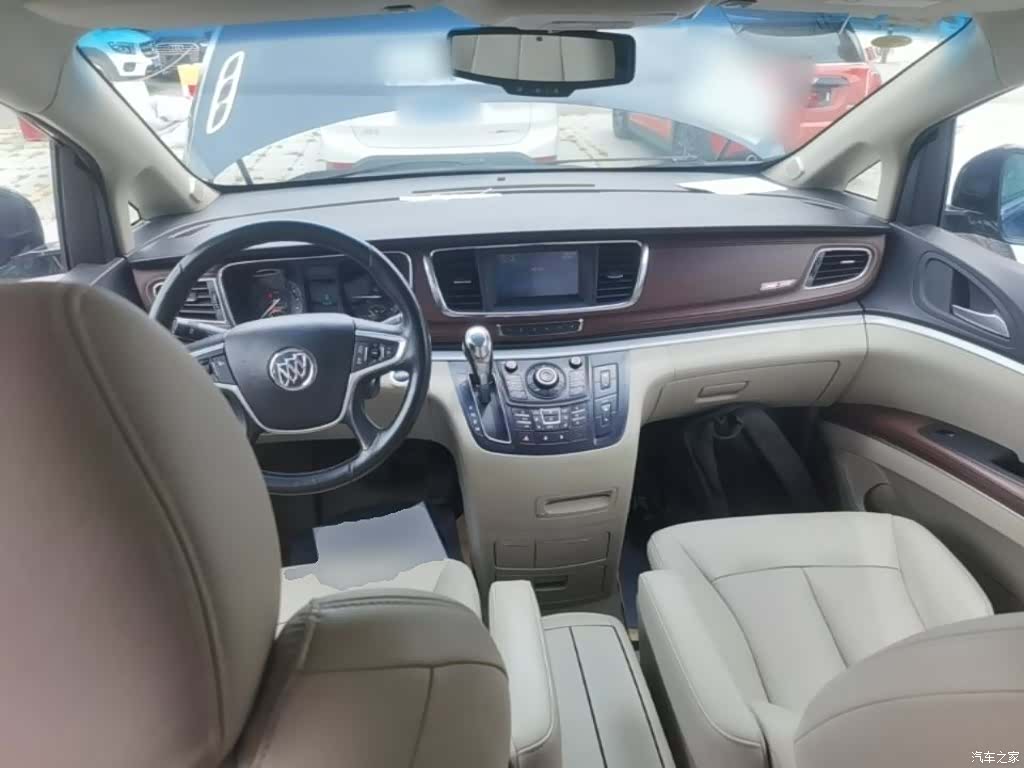 Buick GL8, 2017 10