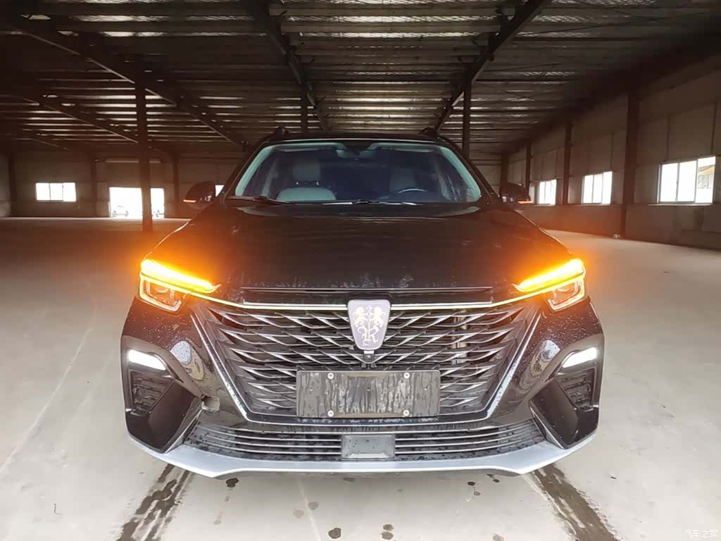 Roewe RX5, 2021 3