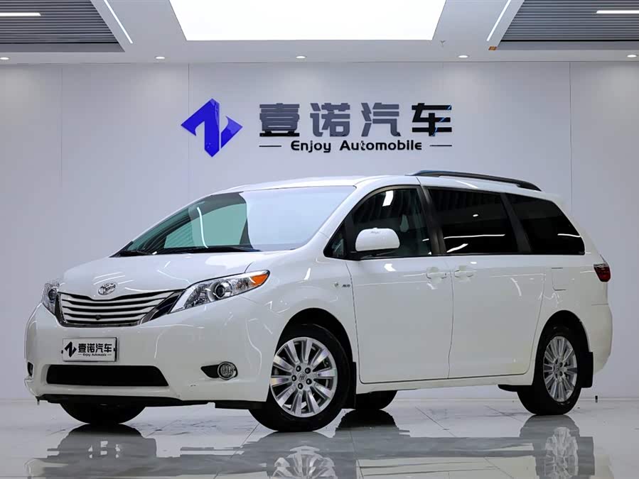 Toyota SIENNA 2017, фото 1