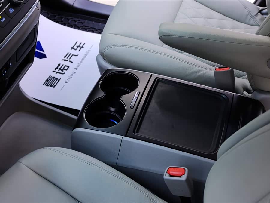 Toyota SIENNA 2017, фото 21