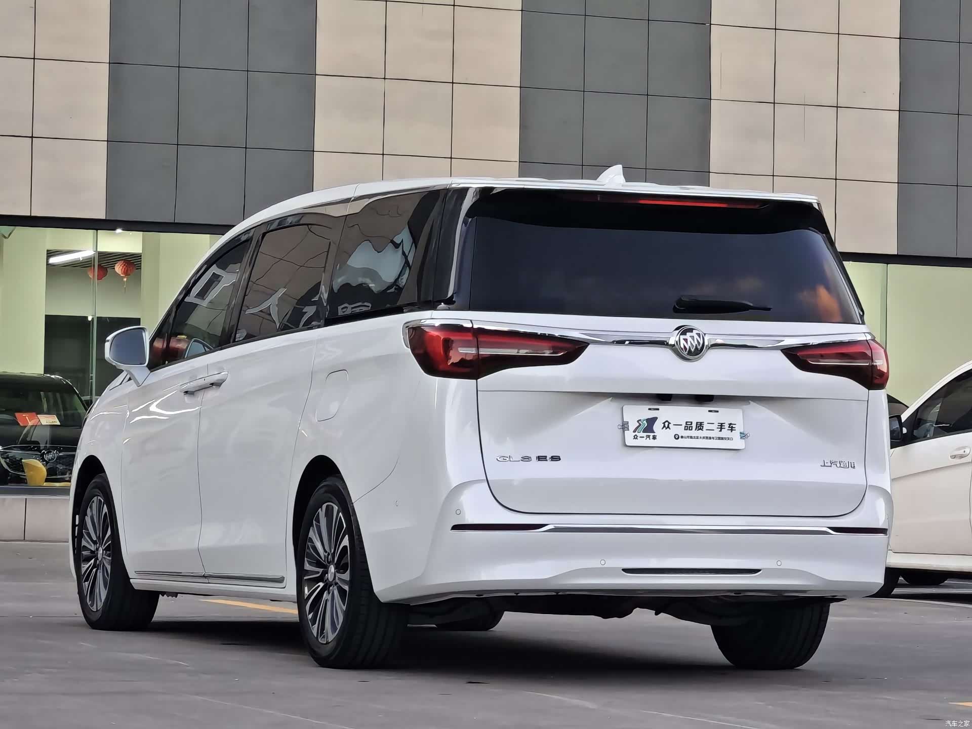 Buick GL8, 2023 все фото