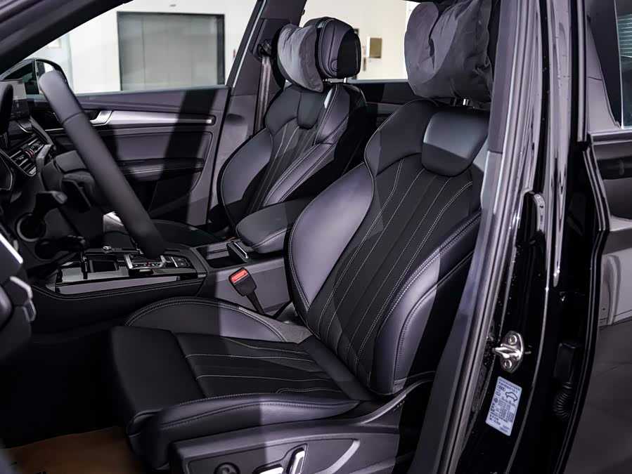 Audi Q5L 2025, фото 18
