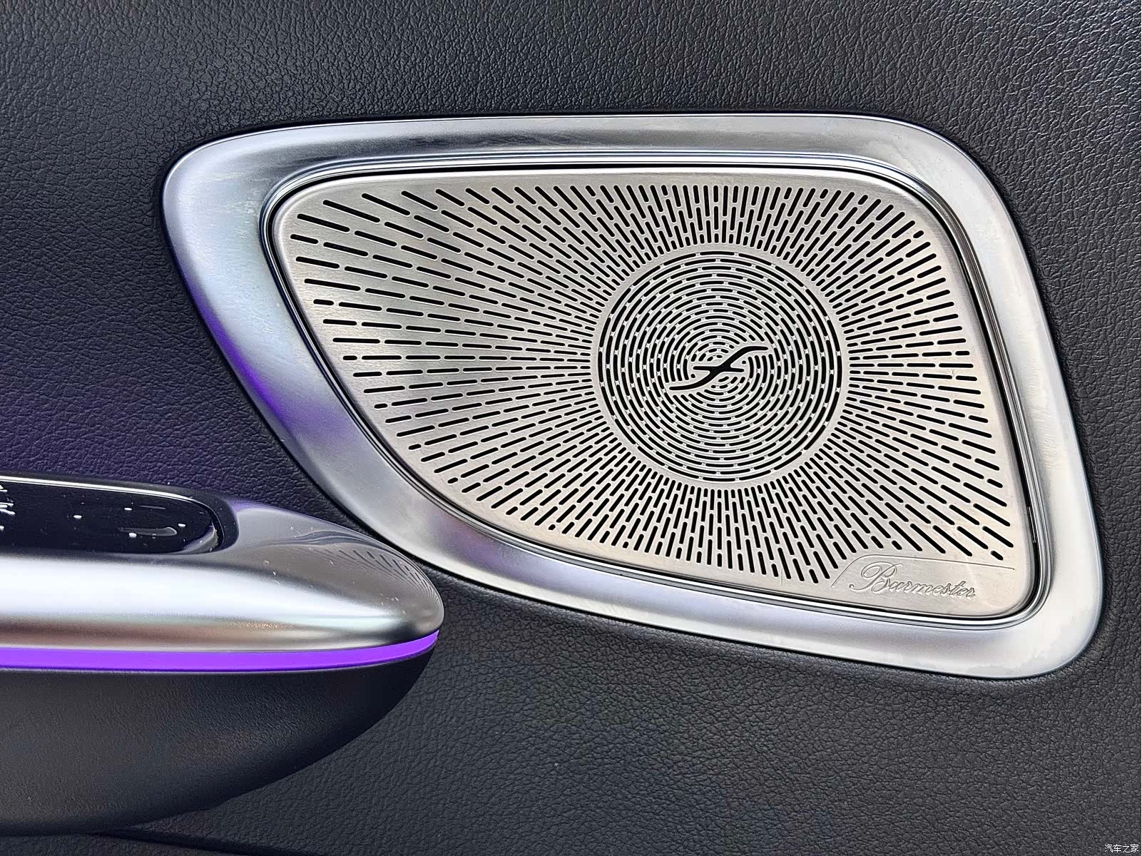 Mercedes-Benz C-Class, 2023 18