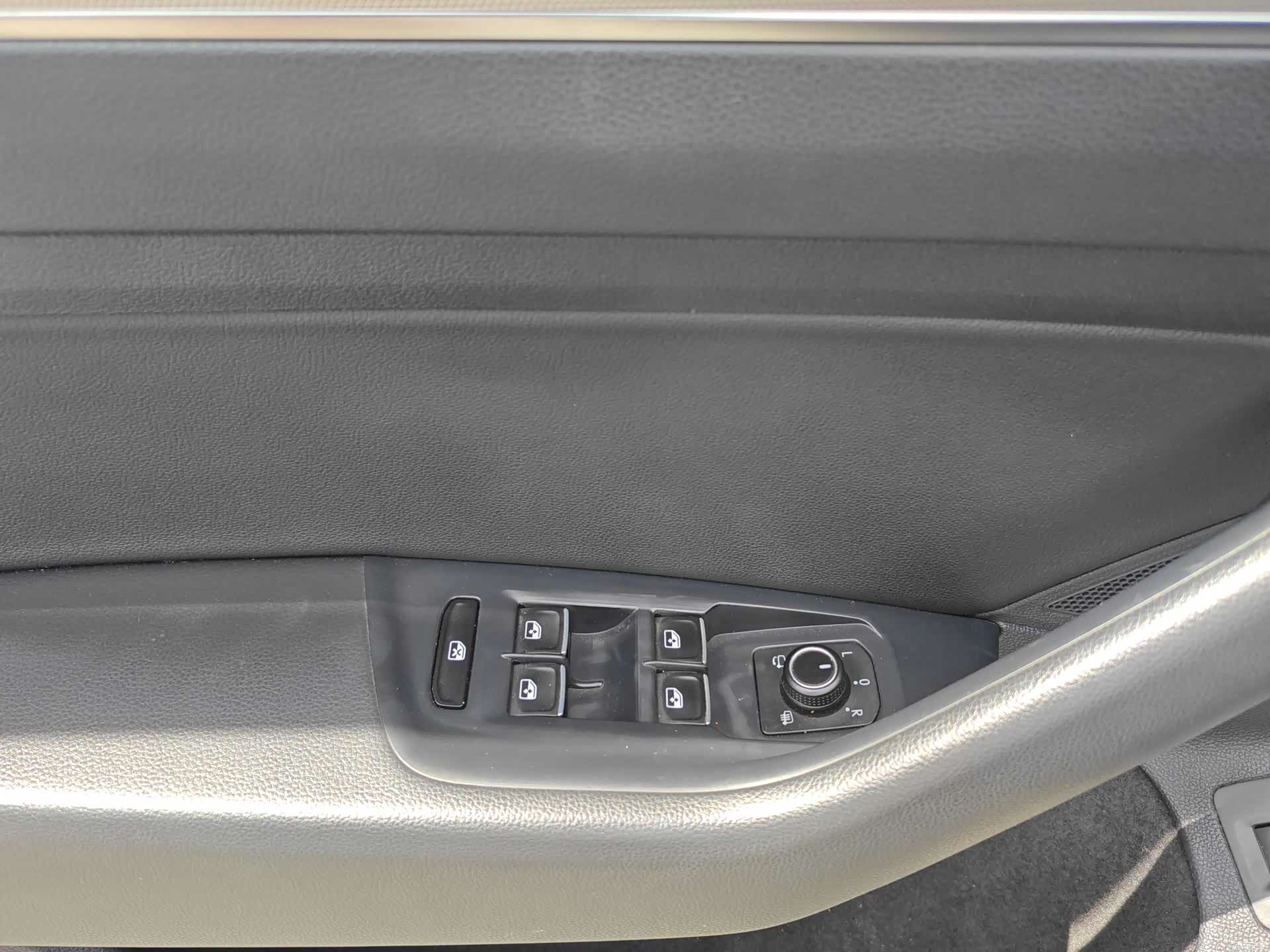 Volkswagen Magotan, 2017 11