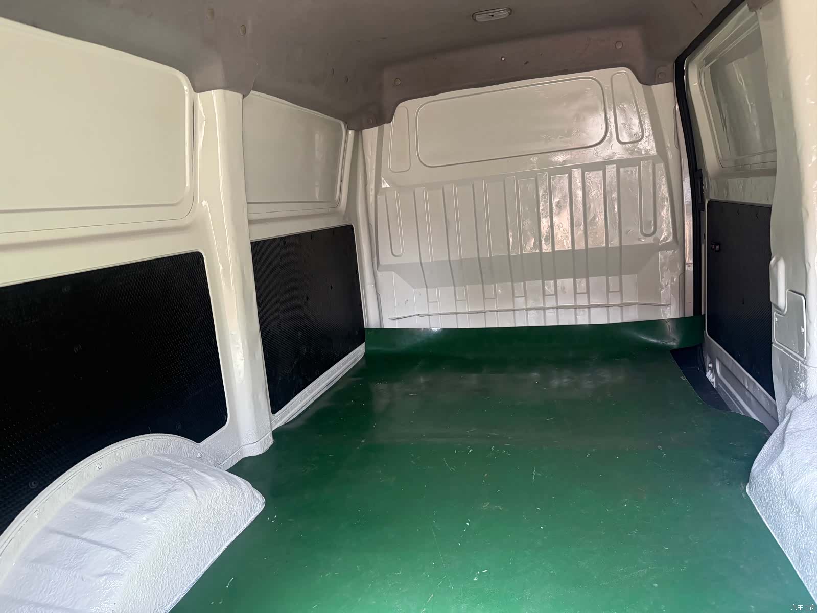 DongFeng EM26, 2023 12