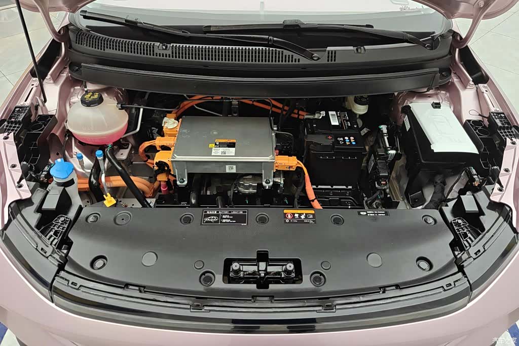 Geely E, 2023 10