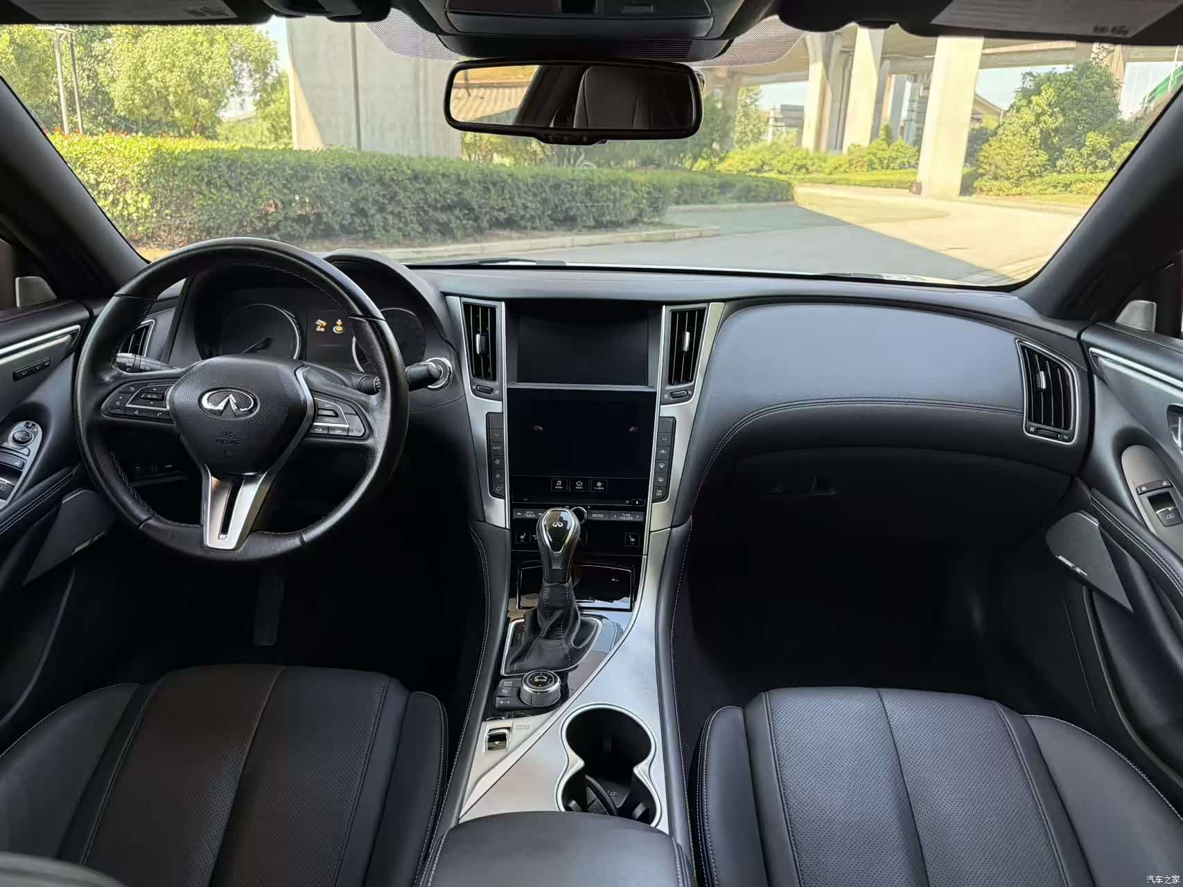 Infiniti Q60, 2018 10