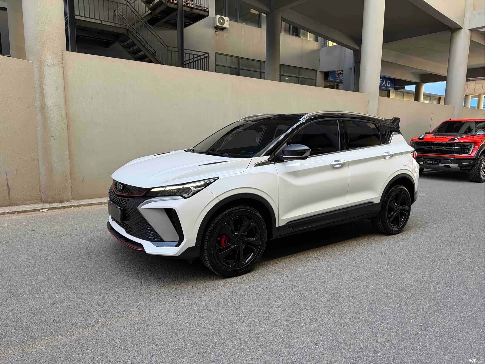 Geely Coolray, 2024 1