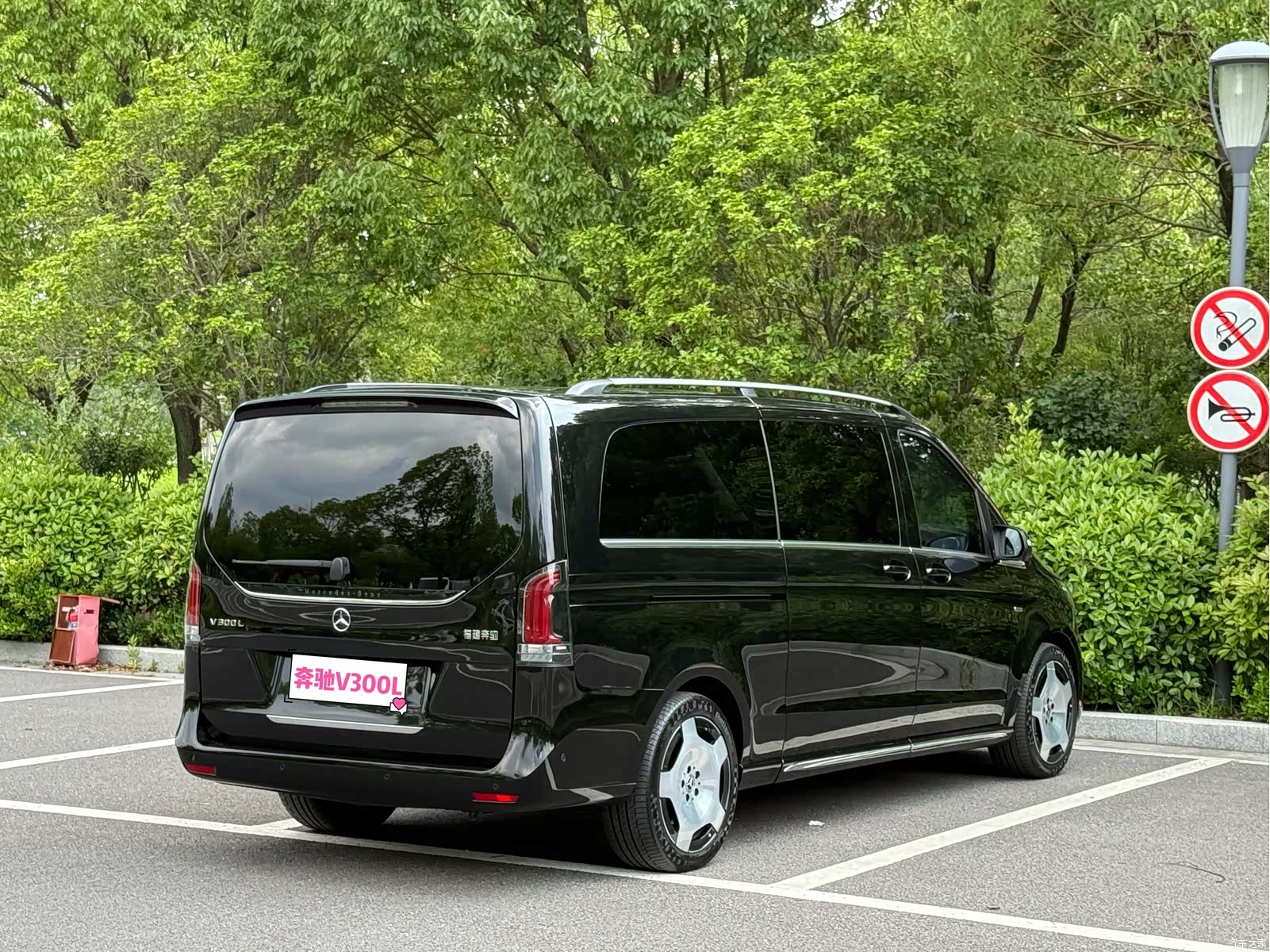 Mercedes-Benz V-Class, 2025 все фото