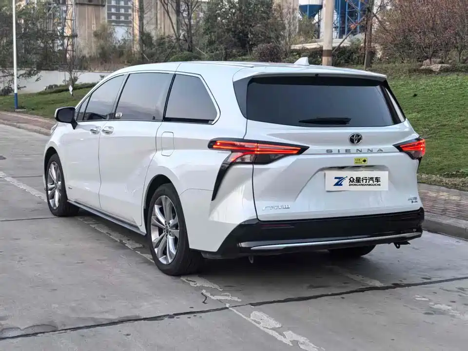 Toyota SIENNA