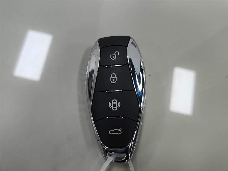 Hongqi EH7 Hongqi EH7